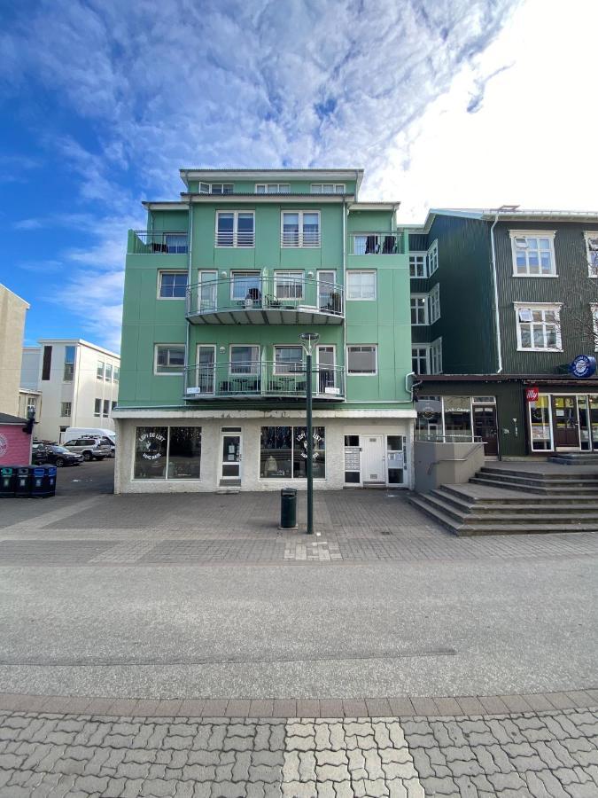 Hafnarstraeti 100, Downtown Apartment Akureyri Buitenkant foto