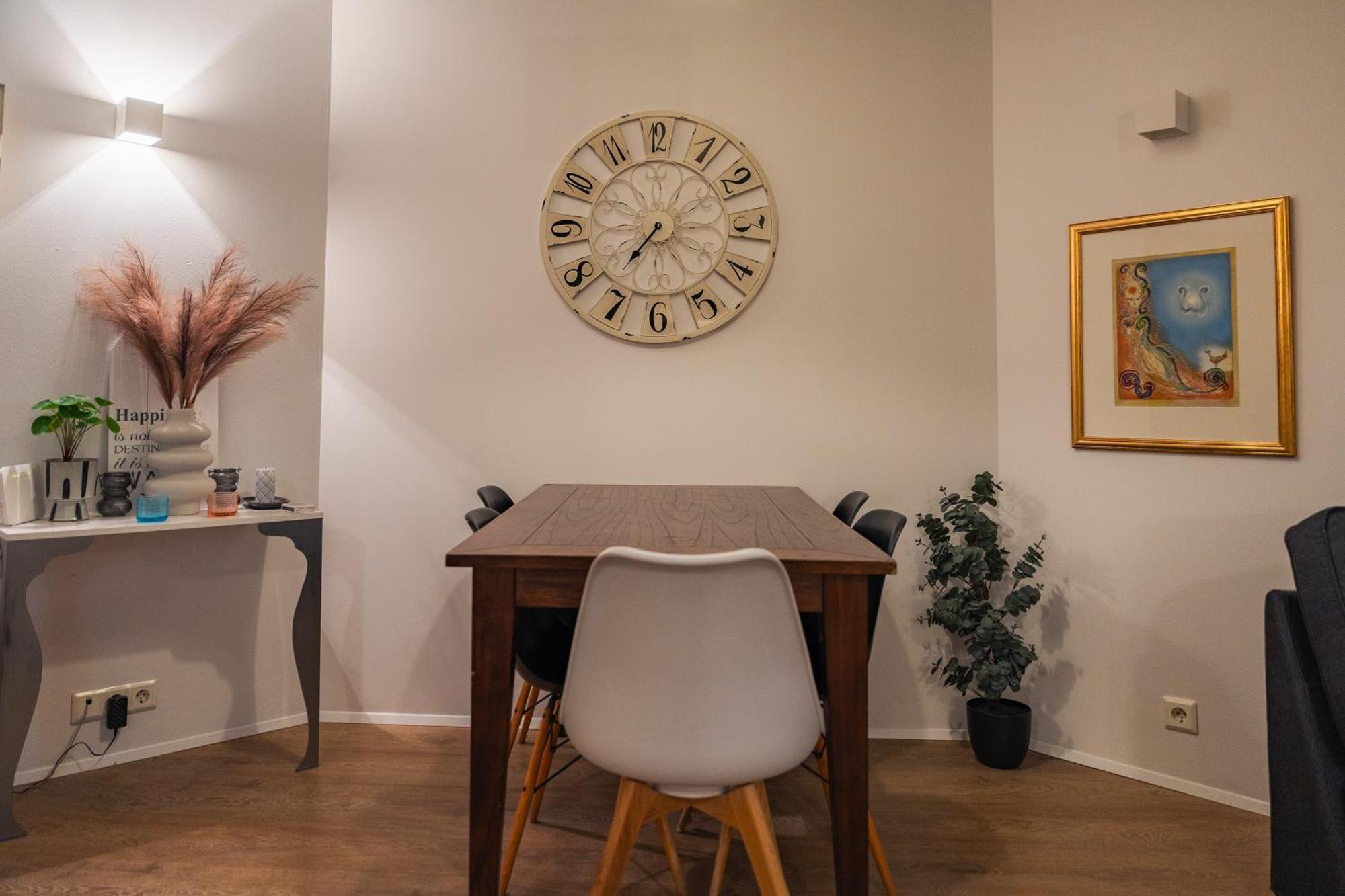 Hafnarstraeti 100, Downtown Apartment Akureyri Buitenkant foto